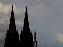 Gerichtsurteil: Erzbistum Köln haftet nicht für Missbrauch durch seinen Priester