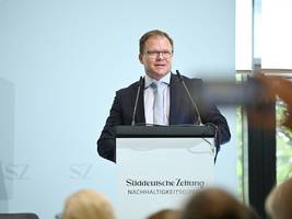 SZ Nachhaltigkeitsgipfel: Schneider fordert strenges EU-Klimaziel