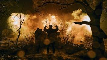 Putin-Propaganda zeigt Bilder von martialischem Panzerzug
