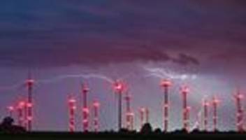 Großbatterien: Speichern bitte