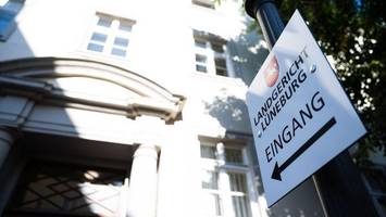 Aufenthaltstitel gegen Bezahlung? Milde Strafen gefordert
