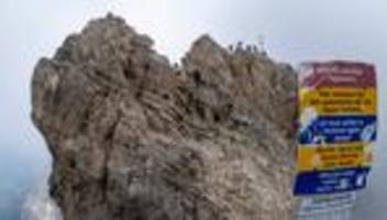 Doppelkreuz: Gipfelfreuden ohne Anstieg: Zweites Kreuz auf Zugspitze