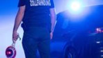 Raum Stuttgart: Illegaler Tabakhandel? Zoll durchsucht mehrere Objekte