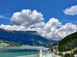 reisebuch italien: wein und wandern