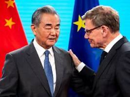 außenminister wang in berlin: wadephul drängt peking zu mehr druck auf putin