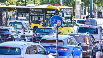 abriss schönhauser-allee-brücke: bvg-busse donnern durch kiezblock
