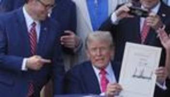 US-Haushaltsgesetz: US-Präsident Trump unterzeichnet Big Beautiful Bill