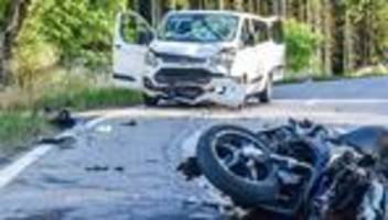 Verkehr: Schwerer Unfall mit Motorroller - B298 bei Gaildorf gesperrt