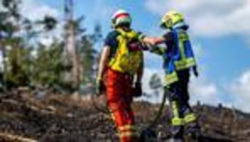 waldbrände: katastrophenfall: großeinsatz auf saalfelder höhe dauert an