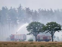 Schwelende Feuer in Thüringen: Einsatzkräfte kriegen Waldbände schwer in den Griff