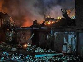 Ukraine meldet Kinschal-Rakete: Russland startet massiven Luftangriff auf Kiew