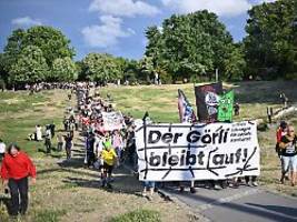 War nicht alles schlecht, oder?: Kreuzberger Zäune sind doof, tralala. Kreuzberger Zäune sind doof, tralala.