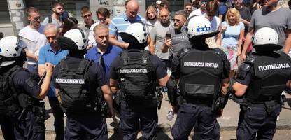 serbien: festnahmen bei protesten gegen aleksandar vučić
