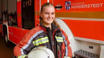 Feuerwehrfrau und Zellbiologin: Janina Conradi schafft beides
