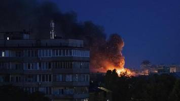 Nächtlicher Angriff auf Kiew: Russland feuert Raketen und Drohnen