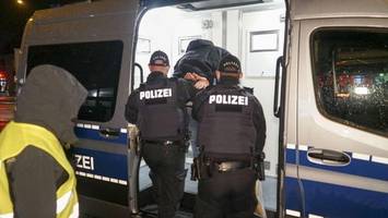 Polizei erwischt Einbrecher noch in der Wohnung des Opfers
