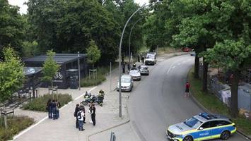 Verkehrsunfall am Neugrabener Bahnhof – eine Person schwer verletzt