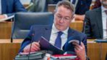 Politiker in Sommerferien: Wo machen die Spitzenkandidaten vor der Landtagswahl Urlaub?