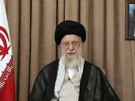 Seit Israels Angriff im Versteck: Ajatollah Chamenei zeigt sich erstmals wieder öffentlich