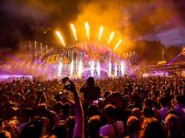 Security hielt Deutschen fest: 22-Jähriger stirbt bei Festival in Salzburg