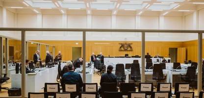 reichsbürger-prozess um prinz reuß in stuttgart: die banalität des blöden