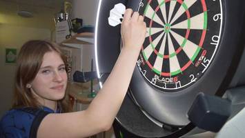 Merve Hummel: Aus dem Kinderzimmer in die Darts-Weltklasse
