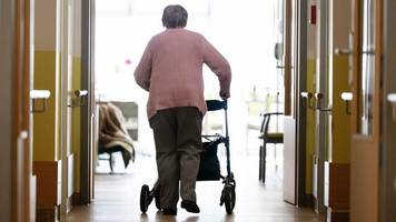 Soziales: Rechnungshof: Zwölf-Milliarden-Defizit in der Pflegeversicherung