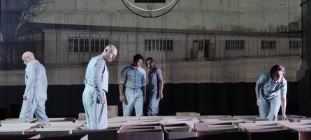 Premiere von „Gesänge vom Überleben”: Die Geschichte dieses NS-Zwangsarbeiters ist Mahnung und Warnung