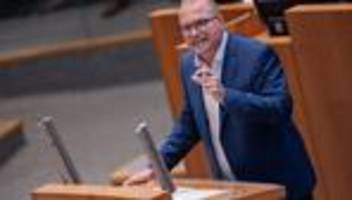 kostenfreies drittes kitajahr: oppositionschef wirft wüst wortbruch vor