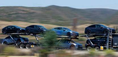 Tesla-Aktie: Kursverlust nach Musks Partei-Ankündigung