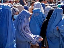 Entrechtung von Frauen: Internationaler Strafgerichtshof erlässt Haftbefehle gegen Taliban-Führer