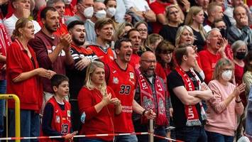uni baskets paderborn verpflichten starken werfer