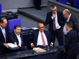 Haushaltsdebatte mit Friedrich Merz: Das Debüt des Innenkanzlers