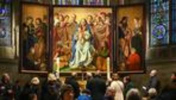 kultur: umstrittener altar bleibt in naumburger dom - aber umzug