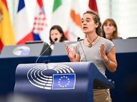 Mandatswechsel nach einem Jahr: Carola Rackete gibt Sitz im EU-Parlament ab