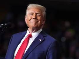 Noch vor Angriff auf die Ukraine: Trump drohte Putin angeblich mit Bombardierung Moskaus