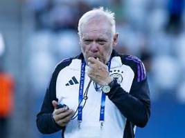Prägende Jahre beim FC Bayern: Co-Trainer-Legende Hermann Gerland beendet seine Karriere