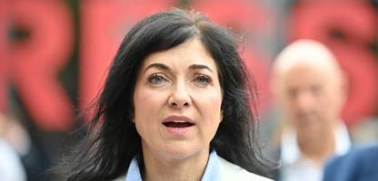 Katherina Reiche spricht sich gegen Digitalsteuer aus