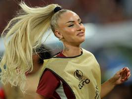 Schweizer Fußballerin Alisha Lehmann: „Je mehr ihr sagt, desto mehr Lippenstift!“
