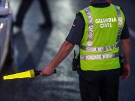 Er wird uns umbringen: Spanischer Busfahrer versetzt Passagiere in Todesangst