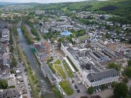 pflichtpolice reicht nicht: versicherer fordern bauverbot in hochwasser-gebieten