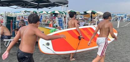 italien: 17-jähriger stirbt bei familienurlaub in eigener sandgrube