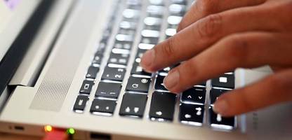 wegen demokratiefeindlichkeit: medienaufsicht sperrt islamisten-website kalifat.com