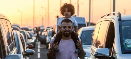 Im Auto über den Balkan: Millionen Türken zieht es nach Hause