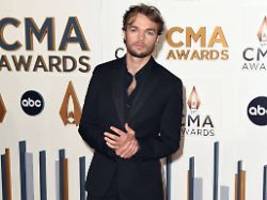unfall mit todesfolge: anklage gegen country-star conner smith erhoben
