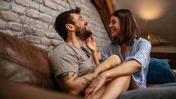 Gefühle unterdrücken in der Beziehung? Das sind die Folgen