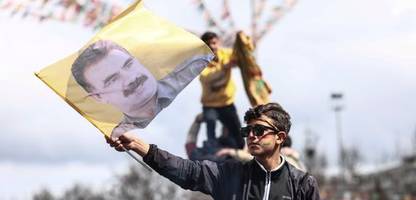 Türkei: PKK legt Waffen nieder – Niemand sollte sich von Erdoğan blenden lassen