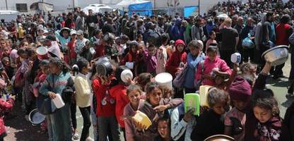 Israel-Gaza-Krieg: Palästinenser berichten von Dutzenden Toten nach Angriffen