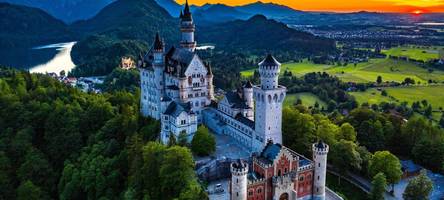 wird schloss neuschwanstein zum weltkulturerbe erklärt? schwangau lädt zum public viewing