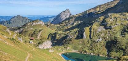 Schweiz: Deutsche Kletterin stürzt 100 Meter tief und stirbt